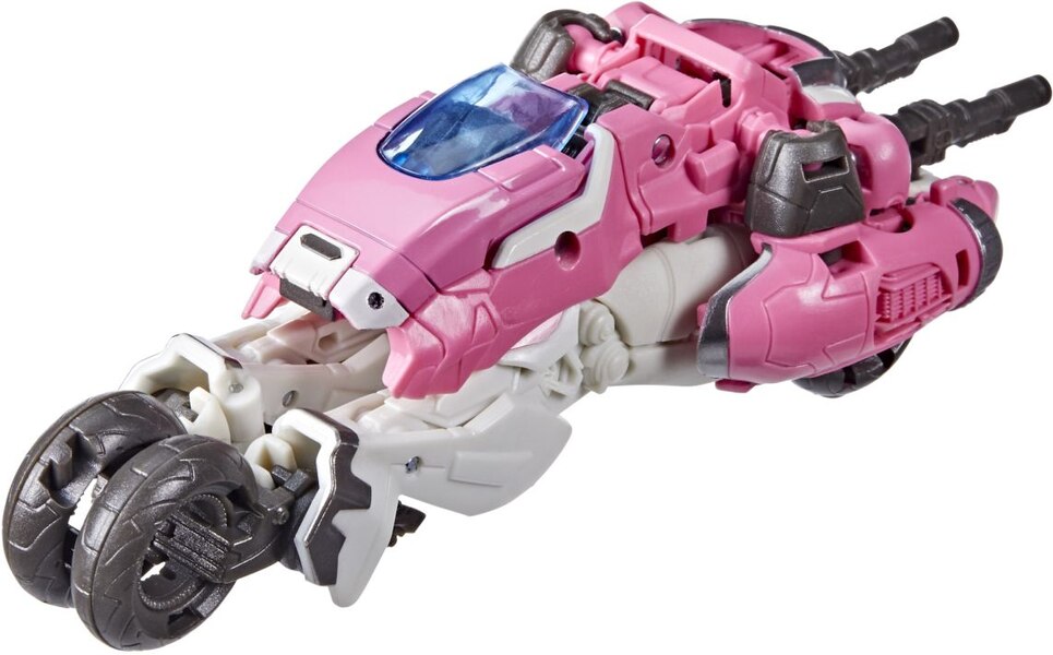 Transformers Studio Series 85 Deluxe Transformers Bumblebee Arcee  (6 of 12)